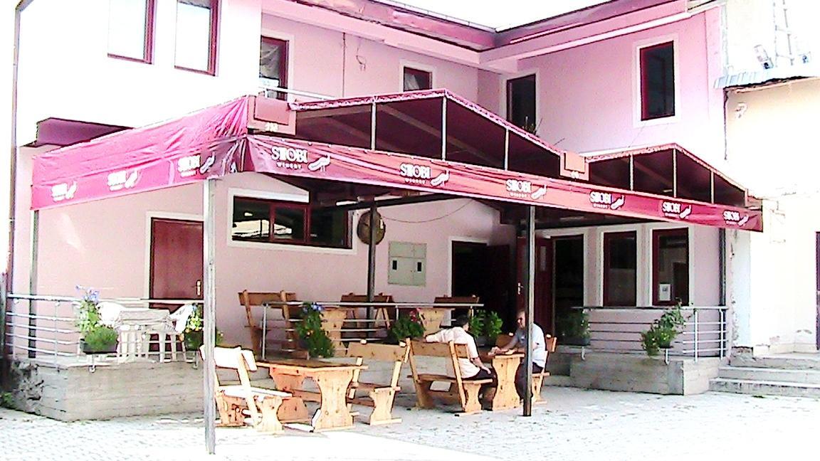Kafana "Kaj Zoki" Bed & Breakfast Probistip Ngoại thất bức ảnh
